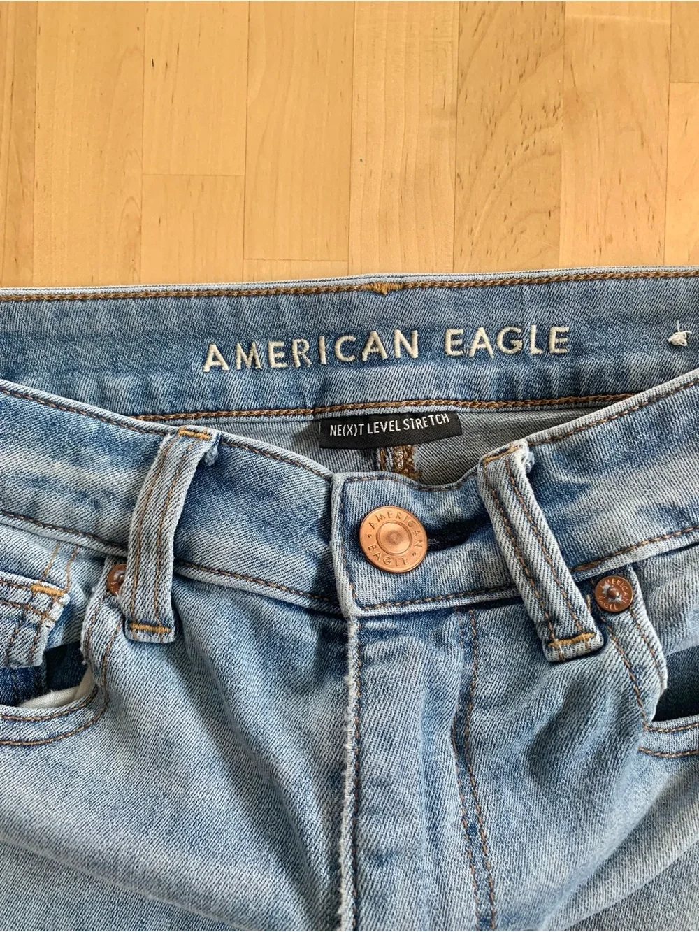 American Eagle - Shorts - Denim - High Rise Shortie Next Level Stretch